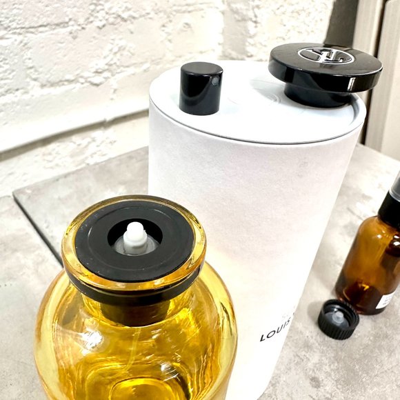 SUN SONG Louis Vuitton [Travel Size] 30 mL - Picture 4 of 4